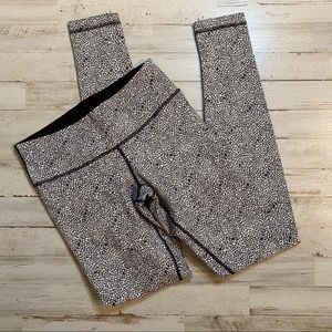 LULULEMON Black & White Leggings